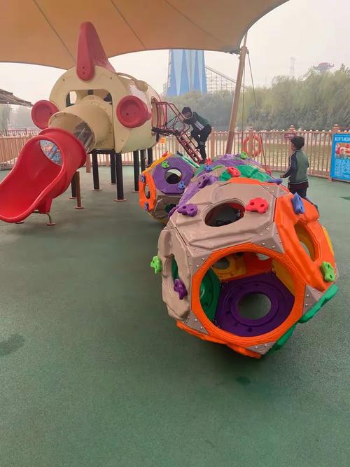 西游记大闹天宫在传统与科技相交汇的影视项目中,穿越到"西游"的世界